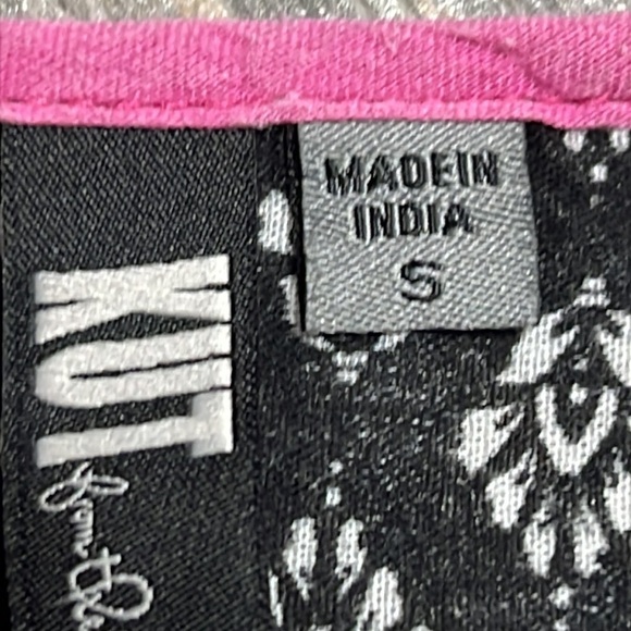 Kut from the Kloth Kwan V-Neck Tunic Shirt Blouse Small Black White Pink Light - Picture 11 of 12